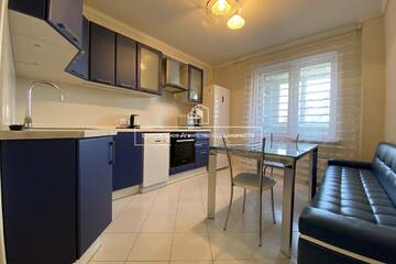 2-к квартира, 61 м², 3/17 эт.