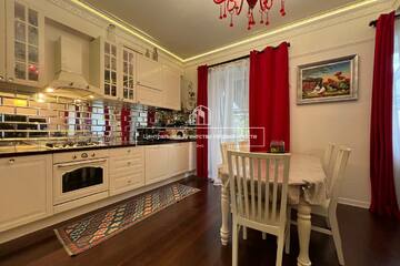 Таунхаус, 180 м², 3 эт.